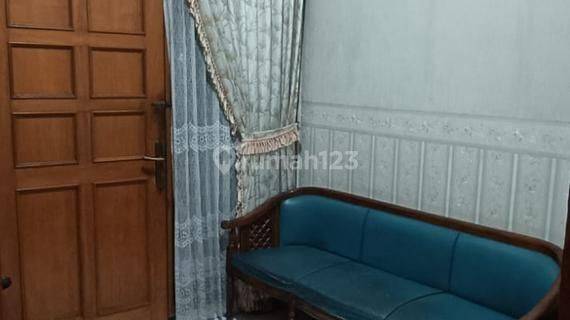 Dijual Rumah Minimalis Terawat di Singgasana Pradana Bandung 1