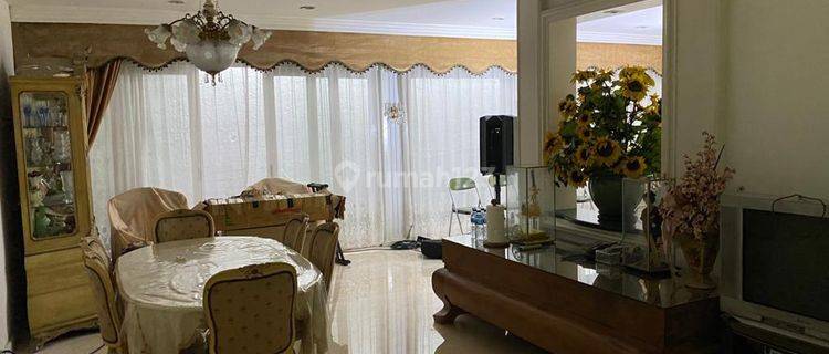 Rumah Bagus Sertifikat Hak Milik Kebayoran Baru 1