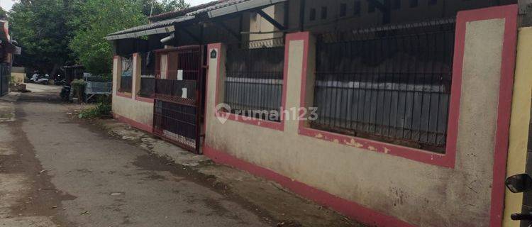 RUMAH KOST AKTIF DI KEDAWUNG 1