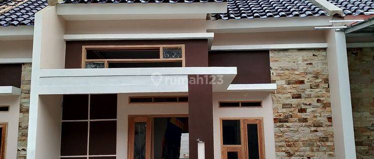 Rumah Modern Harga Ekonomis Dekat Ke Stasiun 1