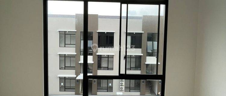 Dijual Condo House Green Roral 5 di Jakarta Barat Siap Huni  1