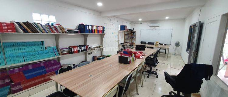 Disewakan Perkantoran Dan Ruang Usaha Strategis di Riau Bandung 1