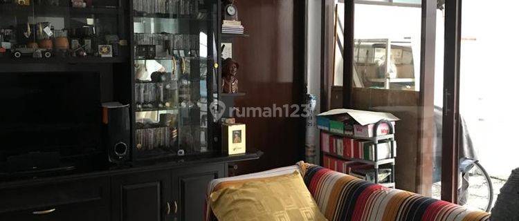 Rumah Bagus Hitung Tanah Butuh Cepat di Singgasana, Bandung 1