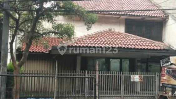 Strategic Affordable House on Mainroad Pasir Kaliki Bandung 1