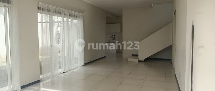 Comfortable 2-Story House Ready to Occupy in Tatar Candraresmi Kbp 1