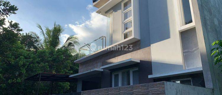 Rumah Mewah Murah 2 Lt Cebongan Sleman Yogyakarta 1