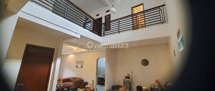 Rumah 2 Lantai Bagus SHM di Cimindi, Bandung 1