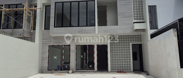 Luxury House Metropolitan Residence Pettarani Makassar 1