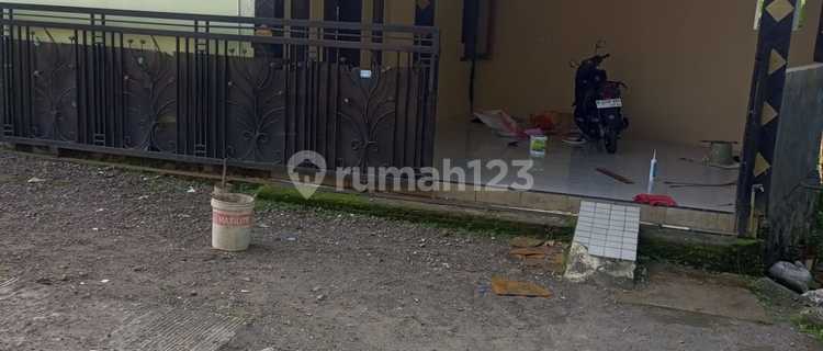 Dijual Runah Di Karanganyar Banyumanik Dekat Kodam 1