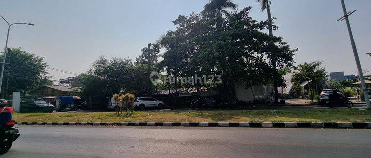 Kavling Pinggir Jalan Boulevard Permata Buana Sangat Strategis  1