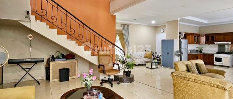 Dijual Rumah Mewah 2 Lantai Dipondok Indah 1