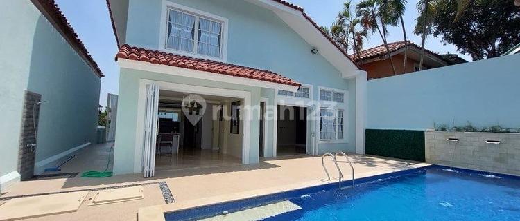 DIJUAL RUMAH PREMIUM KOLAM RENANG NEGO MEDITERANIA SENTUL CITY 1