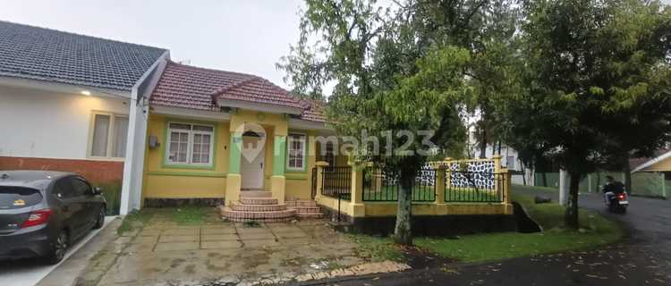 Di Jual Cepat Rumah Di Hook Di Sentul City  1