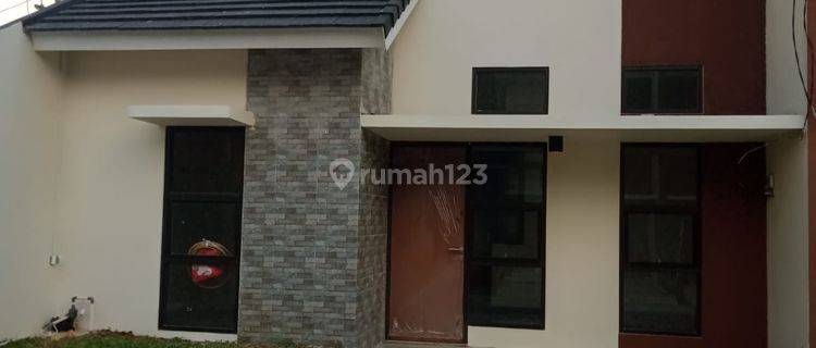 rumah asri siap huni cluster pinggir jalan raya rame penghuni 1