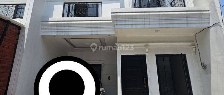 Rumah 2 Lantai Siap Huni di Kemang Depok Jawa Barat 1