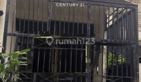 Strategic Shop House For Sale Ready to Use in Pondok Cabe Ilir 1