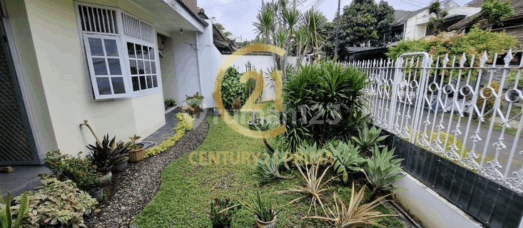 Strategic House in Cendrawasih Bintaro Sector 1, South Jakarta 1