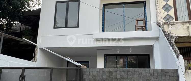 New 2-Story Renovated House in Bintaro Sector 2 Housing Estate 1