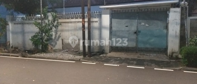 Rumah Luas Di Petojo 1