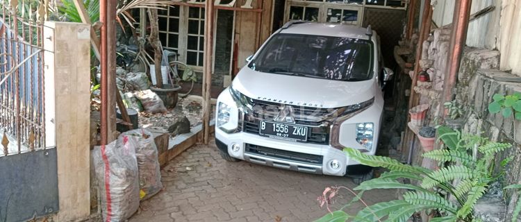 Dijual Rumah Shm Butuh Renovasi Hadap Utara , Bebas Bajir  1