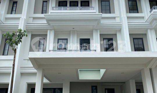 Rumah 3 Lantai di Sutera Winona Alam Sutera Tangerang Selatan 1