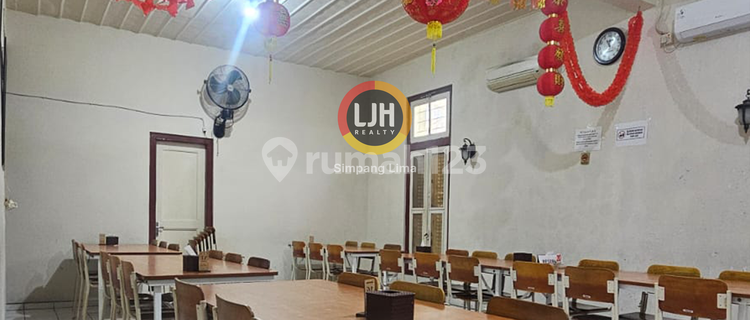 Disewakan Rumah Komersial - Ideal untuk Usaha atau Kantor 1