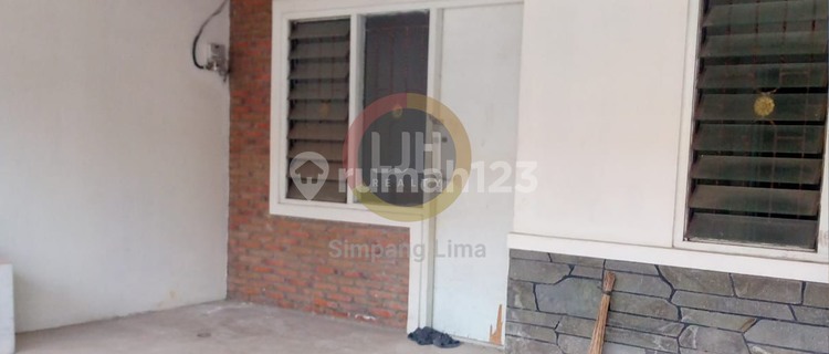 Disewakan murah rumah di Batursari  Plamongan Indah 1