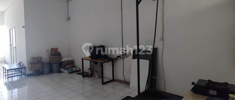 Disewakan Ruko Strategis Dekat dengan Kawsan Industri dan Pusat Perbelanjaan 1