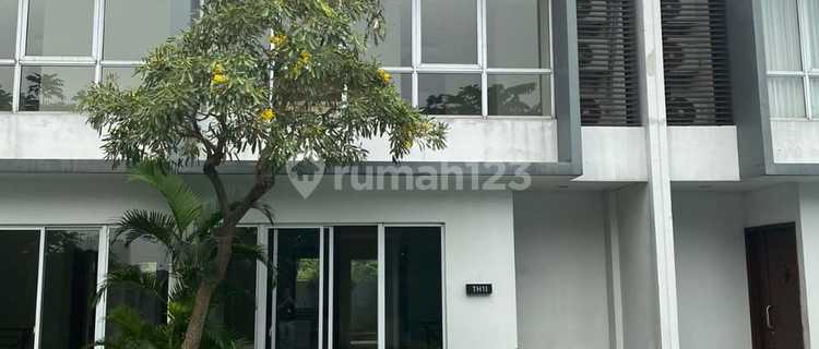 Price Below PPJB Luxury House with Pool View Puri Mansion West Jakarta 1