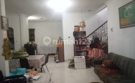 Rumah Luas Dan Murah 227m2 Kencana Loka Bsd City Tangerang Selatan 1