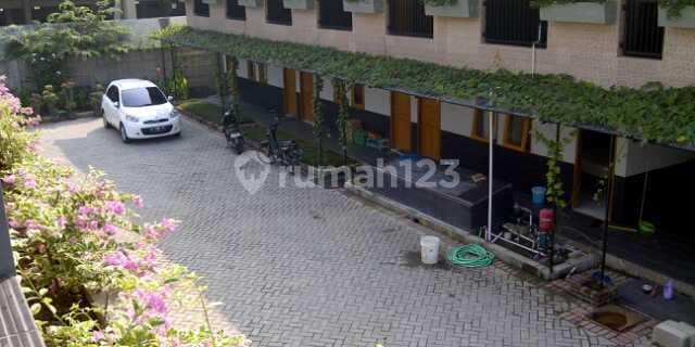 Luxurious Boarding House in West Lontar, Surabaya 1