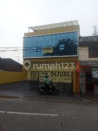 3-Storey Shophouse with SHM on Jl Raya Hankam, Bekasi 1