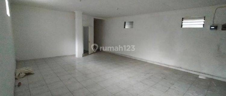 Rumah Semi Ruko 3 Lantai Siap Huni di Jl Cibaduyut , Bandung 1