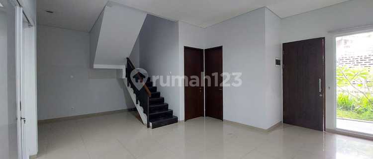 Rumah Dijual Bagus dan Siap Huni di Setra Glory, Bandung 1