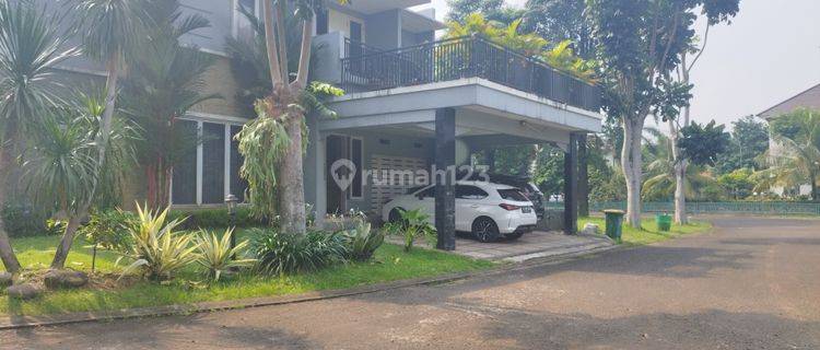 Rumah Bagus Megah Asri Letak di Huk Depan Taman Dekat Taman Kota 1