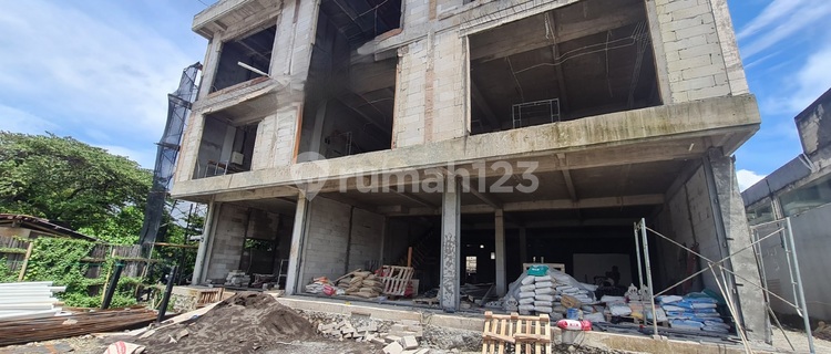 New and Nice 3-Story Shop House for Rent, in West Denpasar Area 1