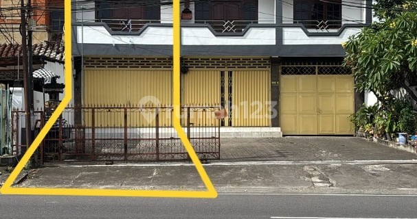 Strategic 3-Storey Shophouse for Rent, in West Gatsu, Denpasar Area 1
