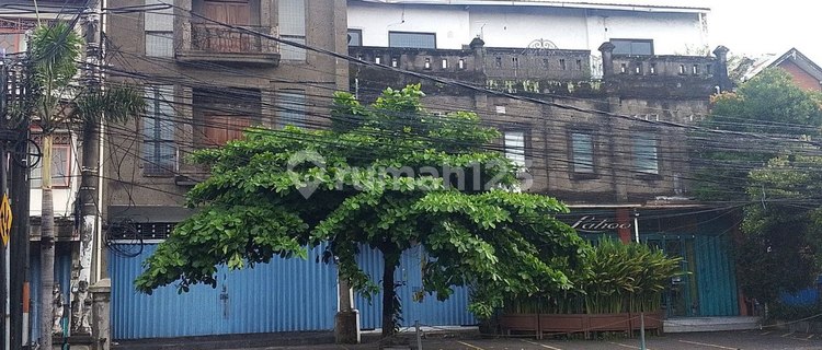 3-Story Attached Shop House for Rent, in Gatot Subroto West Area 1