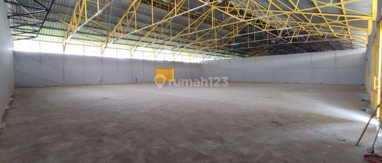 Disewakan Exgudang 3000 Meter Untuk Komersial Area (Olah Raga/SPORTS) di Pancoran, Jakarta Selatan 1