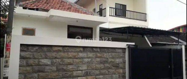 Dijual Rumah Tingkat 1,5 Lantai Full Renovasi Siap Pakai Di Puspowarno, Pamularsih, Pusponjolo, Semarang 1