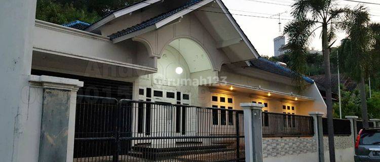 Dijual Rumah Siap Pakai di Daerah Candisari, Semarang 1