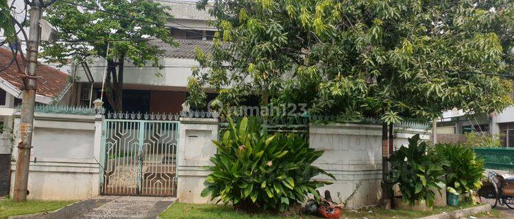 Dijual Rumah Tingkat 2 Lantai Siap Pakai di Seroja, Semarang 1