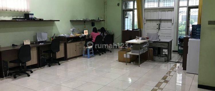 Dijual Rumah Tingkat 2 Lantai Posisi Pinggir Jalan Raya Mataram, Smrg 1