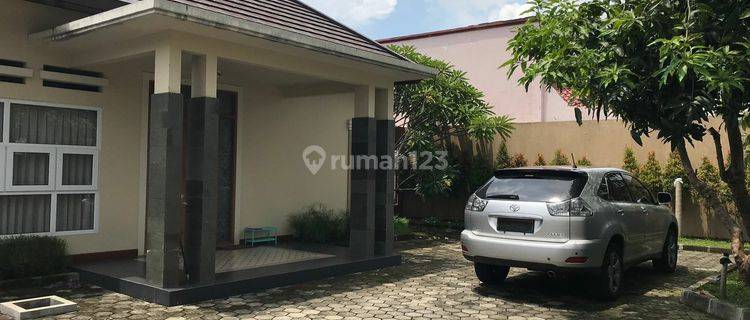 Dijual Rumah Bagus Posisi Hook Siap Pakai Di Daerah Jl Kawi, Semarang 1