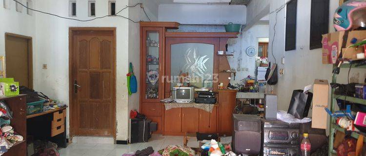 Dijual Rumah Tingkat 1,5 Lantai Siap Pakai Di Jl. Borobudur, Semarang 1