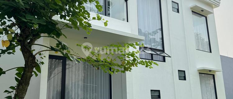 Rumah Bagus di Kluster Collinare Foresta Bsd City, Jl. Bumi Foresta, Pagedangan, Pagedangan, Tangerang, Banten, Indonesia, 15339, Bsd Foresta Siap Huni 1