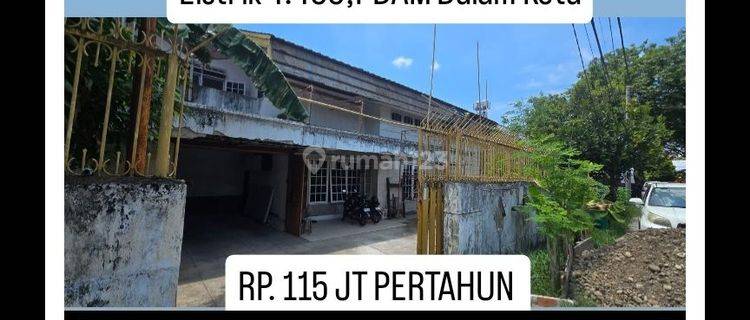 Disewakan Rumah Jl Timah
belakang Kantor Pu
lt 22,5x20- 2 Lantai
kamar 4+1 Wc 3
listrik 4.400,pdam
dalam Kota
cocok Ekspedisi 
cocok Kantor
cocok Tempat Simpan Barang
rp. 115  Jt Pertahun 1