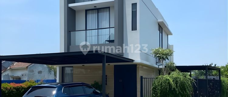 For Sale Brand New Modern Minimalist House Strategic Location in Bintaro 1