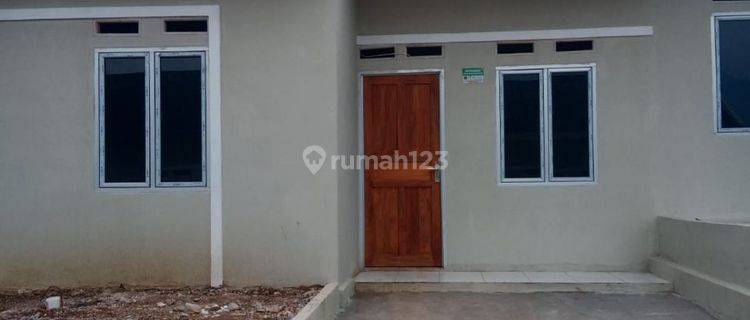 Dijual rumah di komplek Griya Lempuyang Tanjungsari Sumedang 1