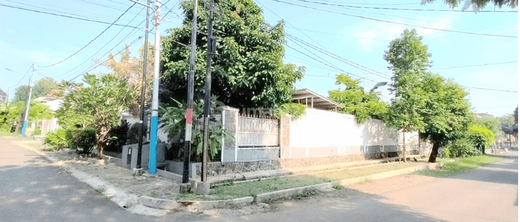 Rumah Hook Komp Auri Jatiwaringin 1